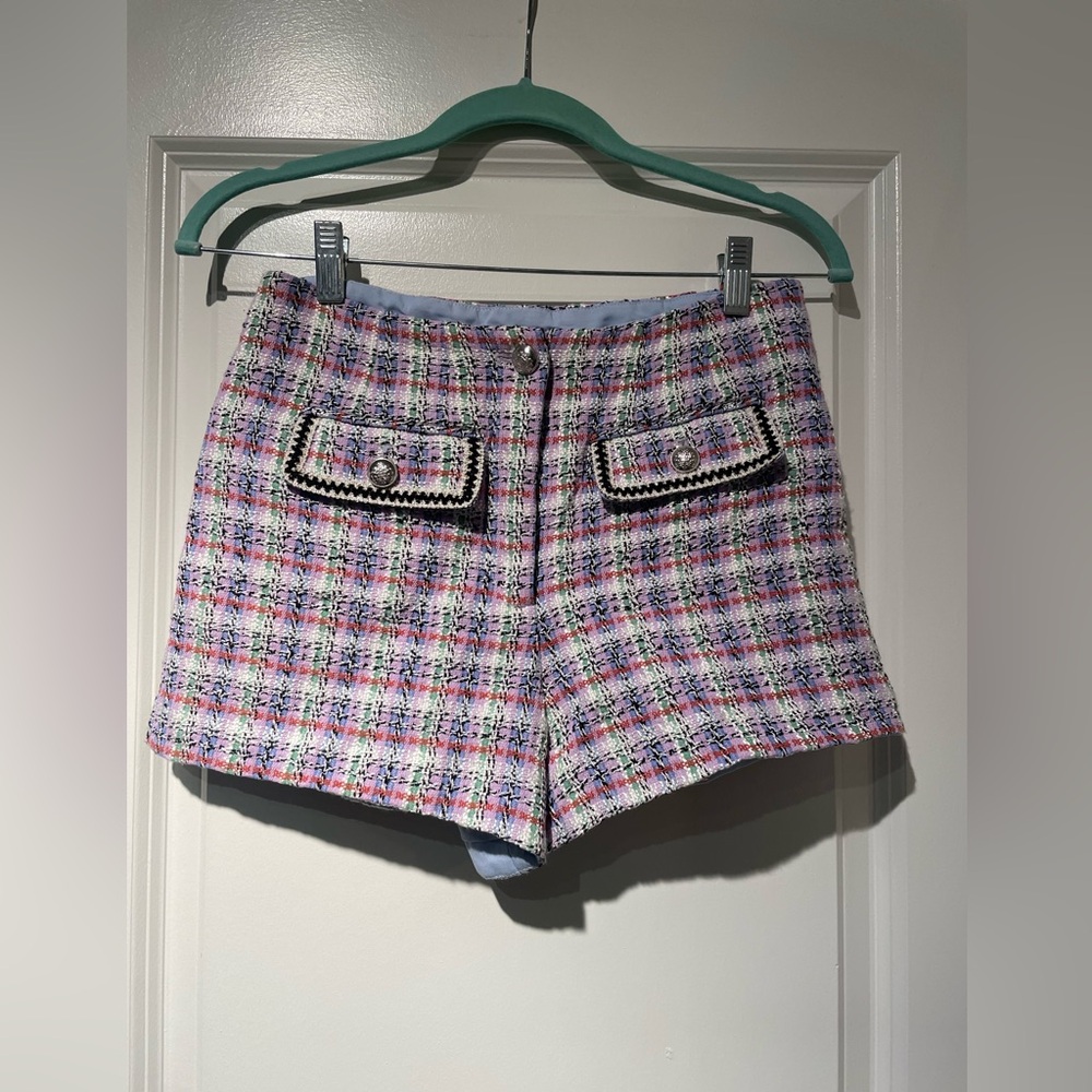 House of Harlow 1960 Lilac Tweed Shorts. Size 4 Fits like a 0 to 2